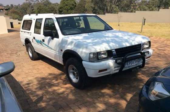 1996 Isuzu KB with Lexus V8 Conversion