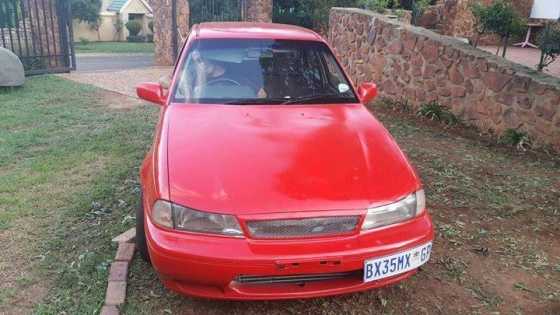 1998 Daewoo Cielo body for sale.