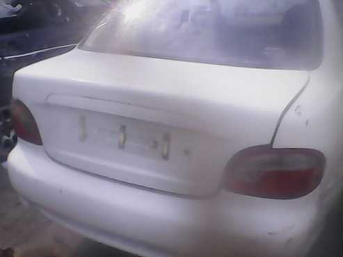 1998 Hyundai accent breaking for parts