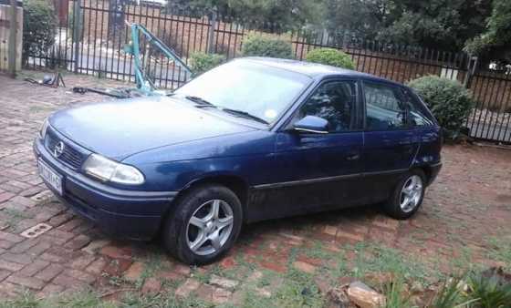 1998 opel kadet te koop