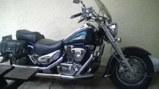 1998 suzuki 1500 LC cruser.