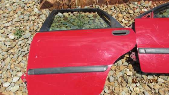 1998 Volvo V40 left rear door shell