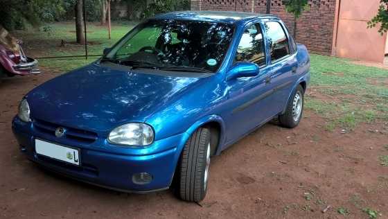 1999 160iE Opel Corsa 4dr