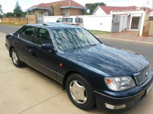 1999 Lexus LS 400