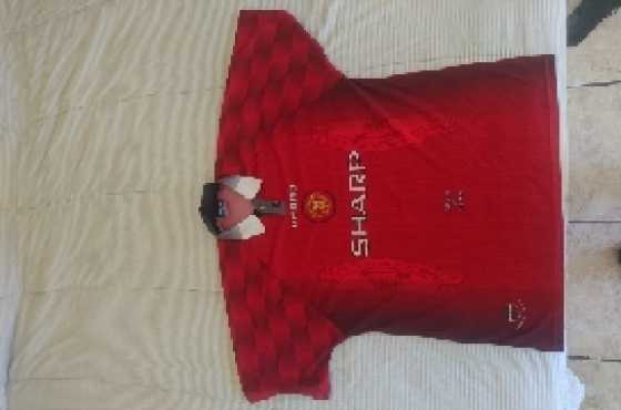 1999 Manchester United shirt