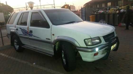 1999 model Isuzu Frontier