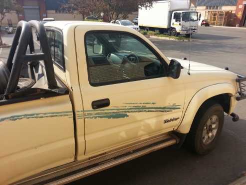 1999 TOYOTA HILUX