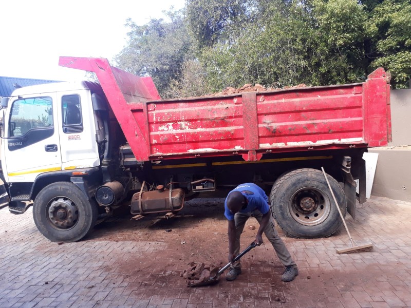 RUBBLE REMOVAL, TREE FELLING, DEMOLITION, SITE CLEARANCE   +27735990122