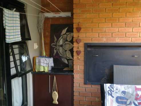 1st floor edenvale townhouse