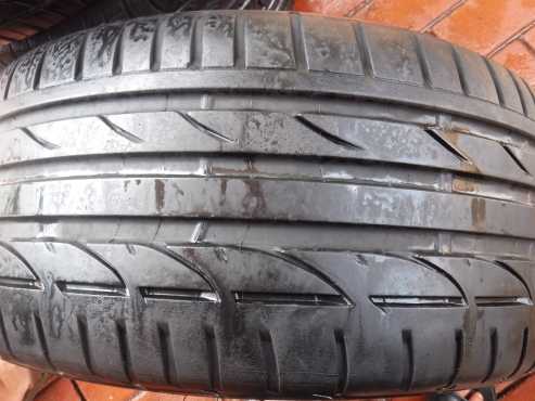 1xBridgestone Potenza S001 tyre 2254018,90 percent tread