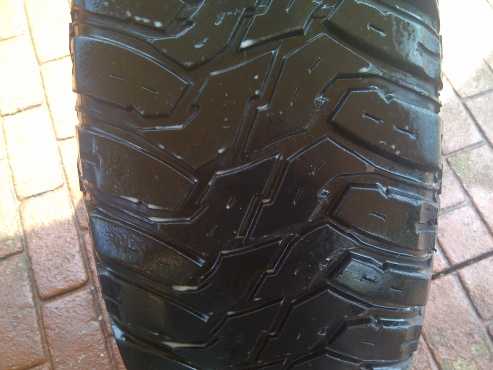 1xDiscoverer Cooper STT Mud tyre 35x12.50R17,Almost 90 percent