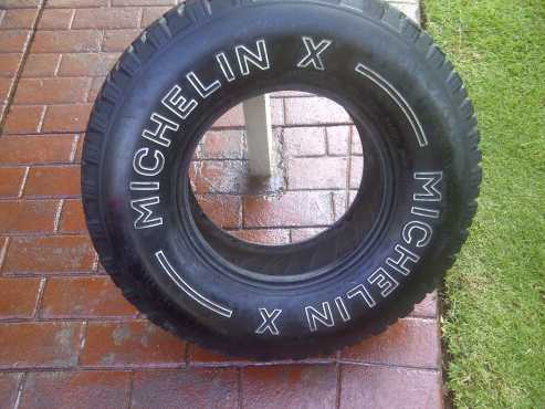 1xMichelin X tyre 2557515,90 percent tread