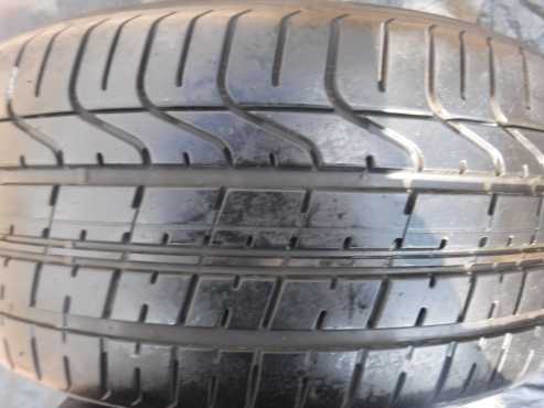 1xPirelli Pzero tyre 2554020,80 percent tread