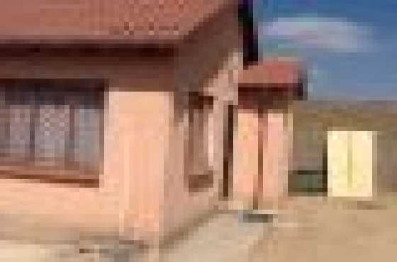 2 bed house for sale in olieven for with 5 backrooms