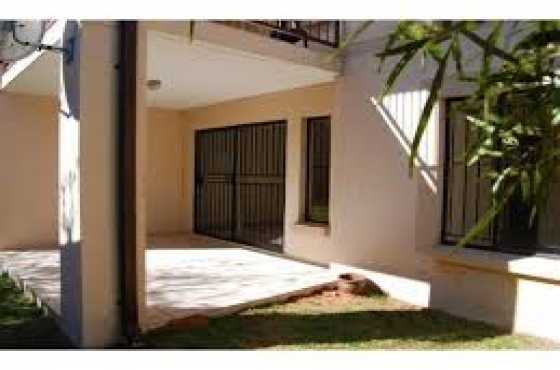 2 bed unit with communal garden (no pets) in Honeydew Ridge