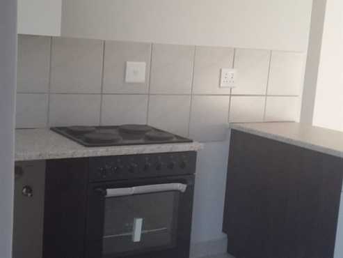 2 Bedroom Apartment in Rooihuiskraal North R 6 000