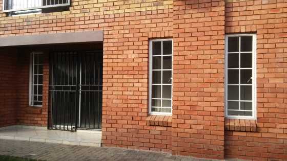 2 Bedroom apartment to let in PTA North, close to Rosslyn.