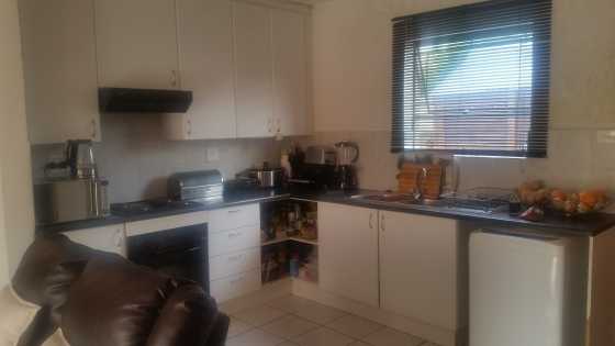 2 bedroom duplex to rent in Heuwelsig Estate