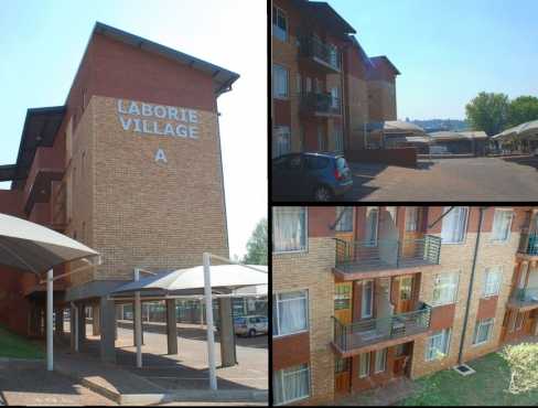 2 bedroom flat at Laborie Village close to UJ