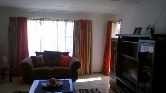 2 BEDROOM FLAT TO RENT IN BREAUNANDA KRUGERSDORProodepoort