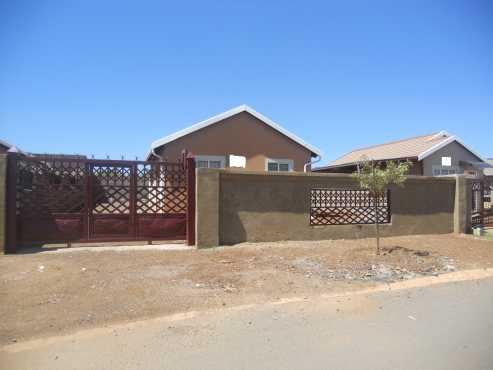 2 bedroom house for rental in Rosslyn - Gauteng