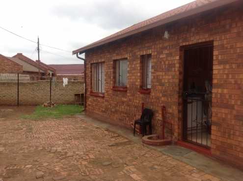 2 Bedroom house for sale in Mamelodi East