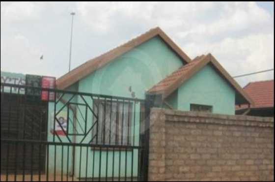 2 bedroom house in Soshanguve Xx