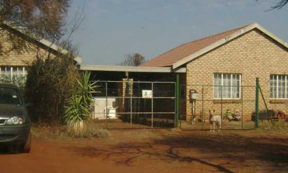 2 Bedroom House on Smallholding