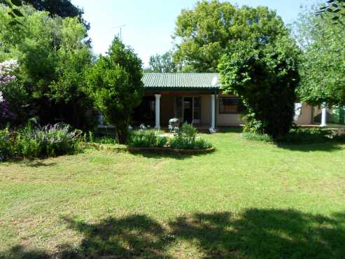 2 bedroom house  R 8200