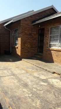 2 Bedroom house to rent, Soshanguve  WW