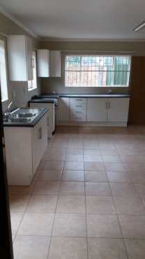 2 Bedroom in Rooihuiskraal