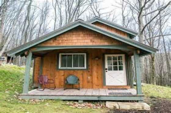 2 Bedroom Lock Cabin to Rent in East Lynne