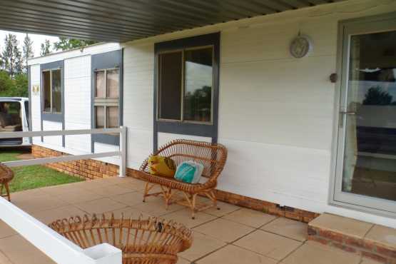2 Bedroom Park Home including the stand in a private marina at the Vaal Dam