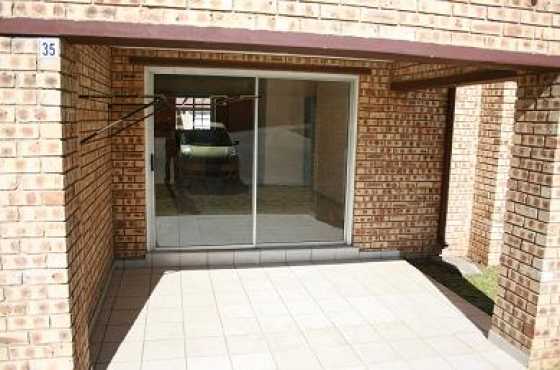 2 BEDROOM TOWNHOUSE  HALFWAY GARDENS MIDRAND