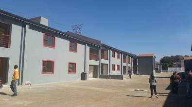 2 bedrooms amp 3 bedroo available for sale In Bruma