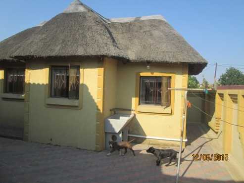 2 BEDROOMS FOR SALE IN SOSHANGUVE BLOCK R -CASH DEAL