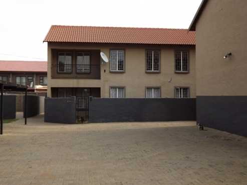 2 BedroomTownhouse in Pretoria North For Sale