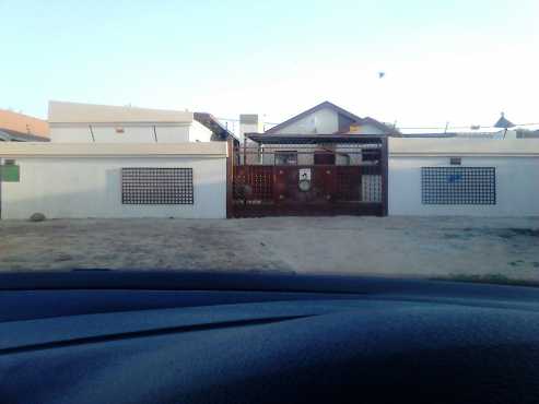 2 Befroom House with 7 Tenant Rooms For Sale