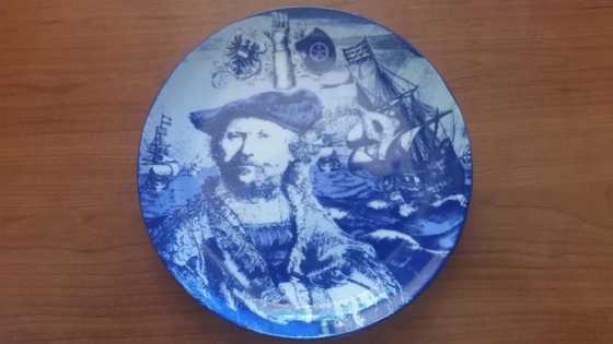 2 Delft Holland Special Limited Collectors Edition Plates