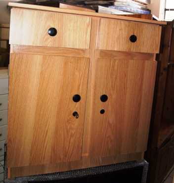 2 Door Kitchen Cupboard S018548E Rosettenvillepawnshop