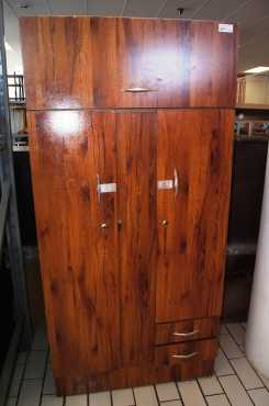 2 Door Wardrobe S018864A Rosettenvillepawnshop