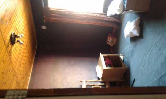 2 rooms in house to rent to women azaadville