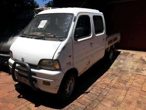 2 x 1300cc Chana bakkies