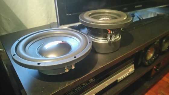 2 x 8quot Targa Dvc and 2 x Targa 10 Targa dvc subwoofers