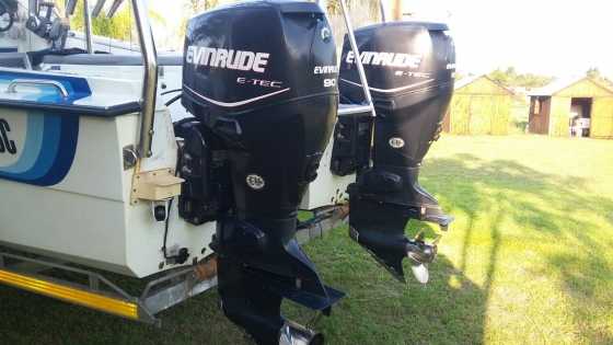 2 x Evinrude E-Tec 90hp motors.