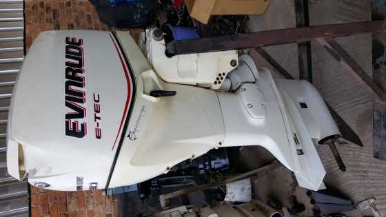 2 x Evinrude E-Tec 90hp Pair Outboard Motors.