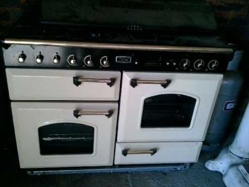 2 x gas stoves