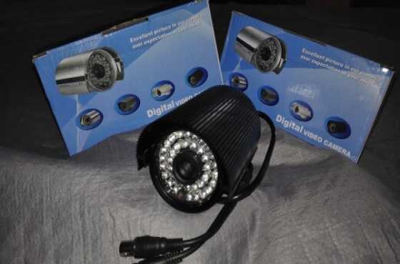 2 x IR CCD Colour Digital Video Cameras