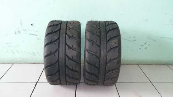 2 x On road Speed racer tyres