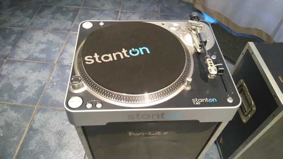 2 x Stanton T.80 Turntable With Ortofon Concorde Cartridge